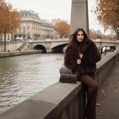 Manteau court fausse fourrure